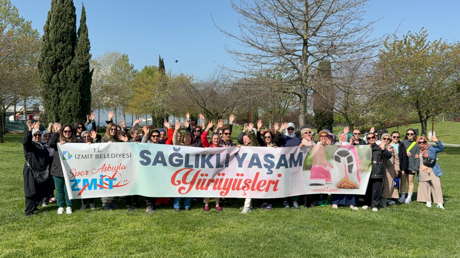 İzmitliler, ‘Sağlıklı Yaşam Yürüyüşü’nde nefes aldı (3)