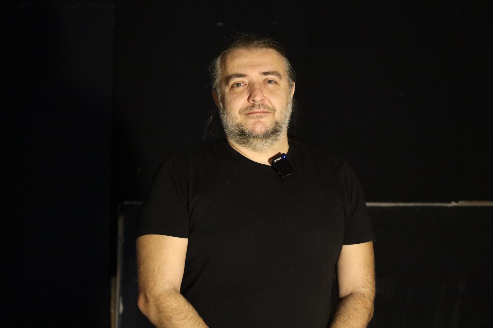 Sanat Akademisi Tiyatro Eğitmeni Tunç Toker