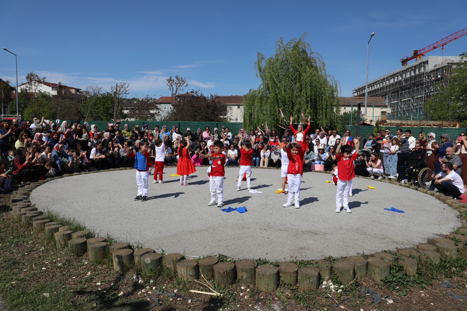 Tüysüzler ve Yesilova Çinar Çocuk Evi'nde 23 Nisan coskusu doyasiya kutlandi (15)