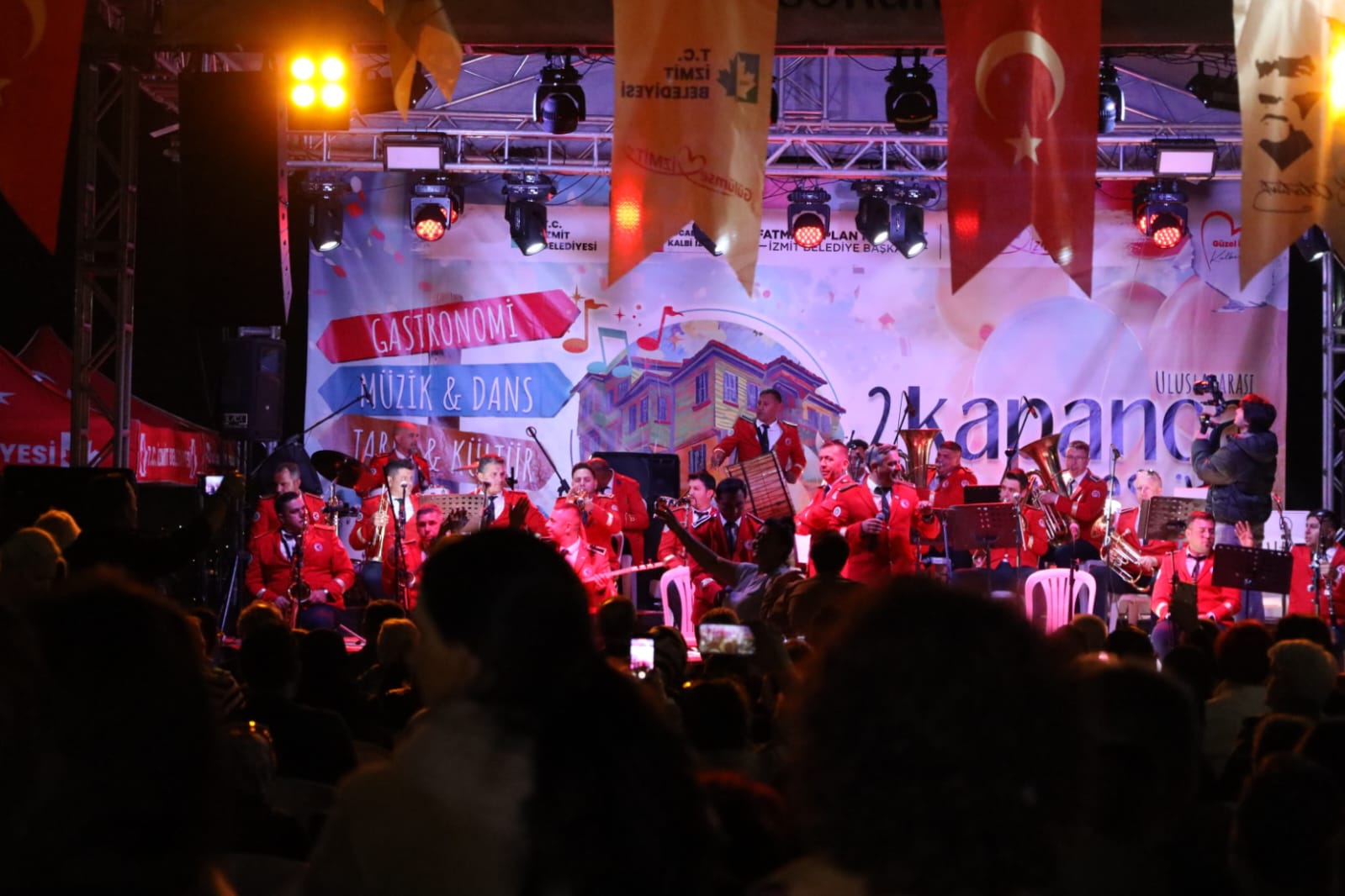 2. Kapanca Sokak Festivali'nde Edirne Belediye Bandosu rüzgari esti (3)
