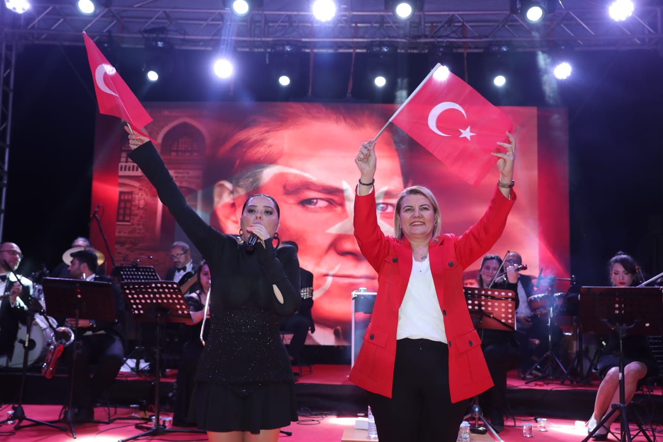 Başkan Hürriyet ve Reyhan Karaca bir arada (2)