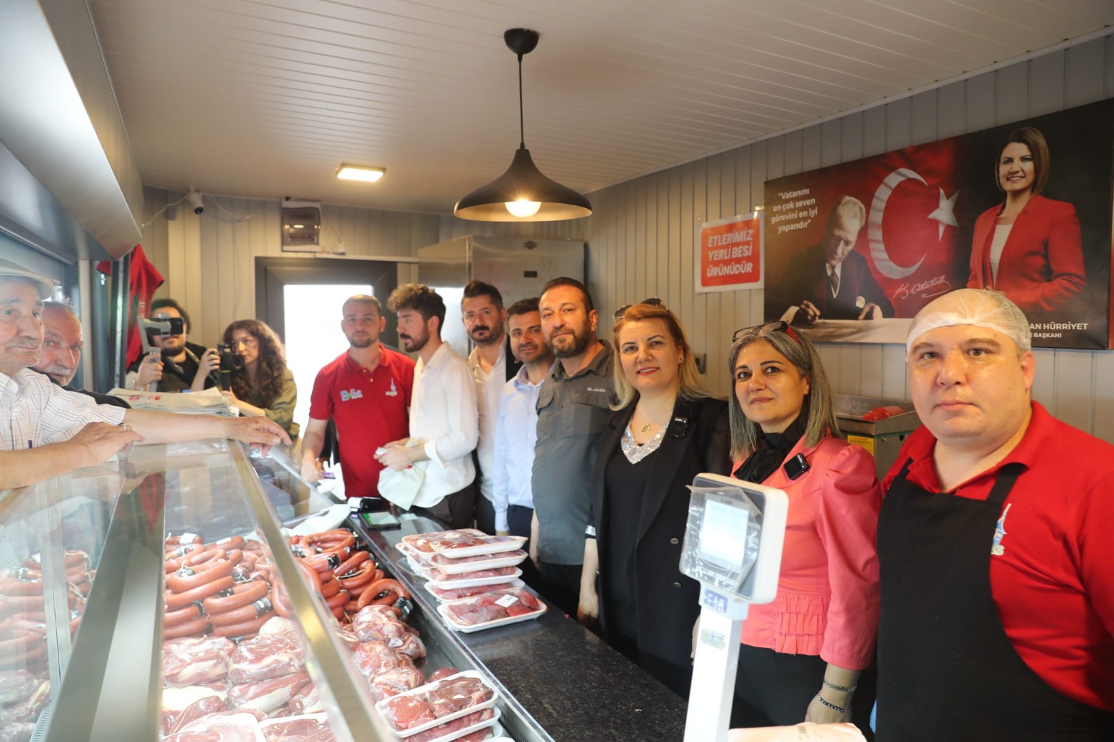 Halk Et Mobil Aracı Körfez’de yoğun ilgi gördü (6)
