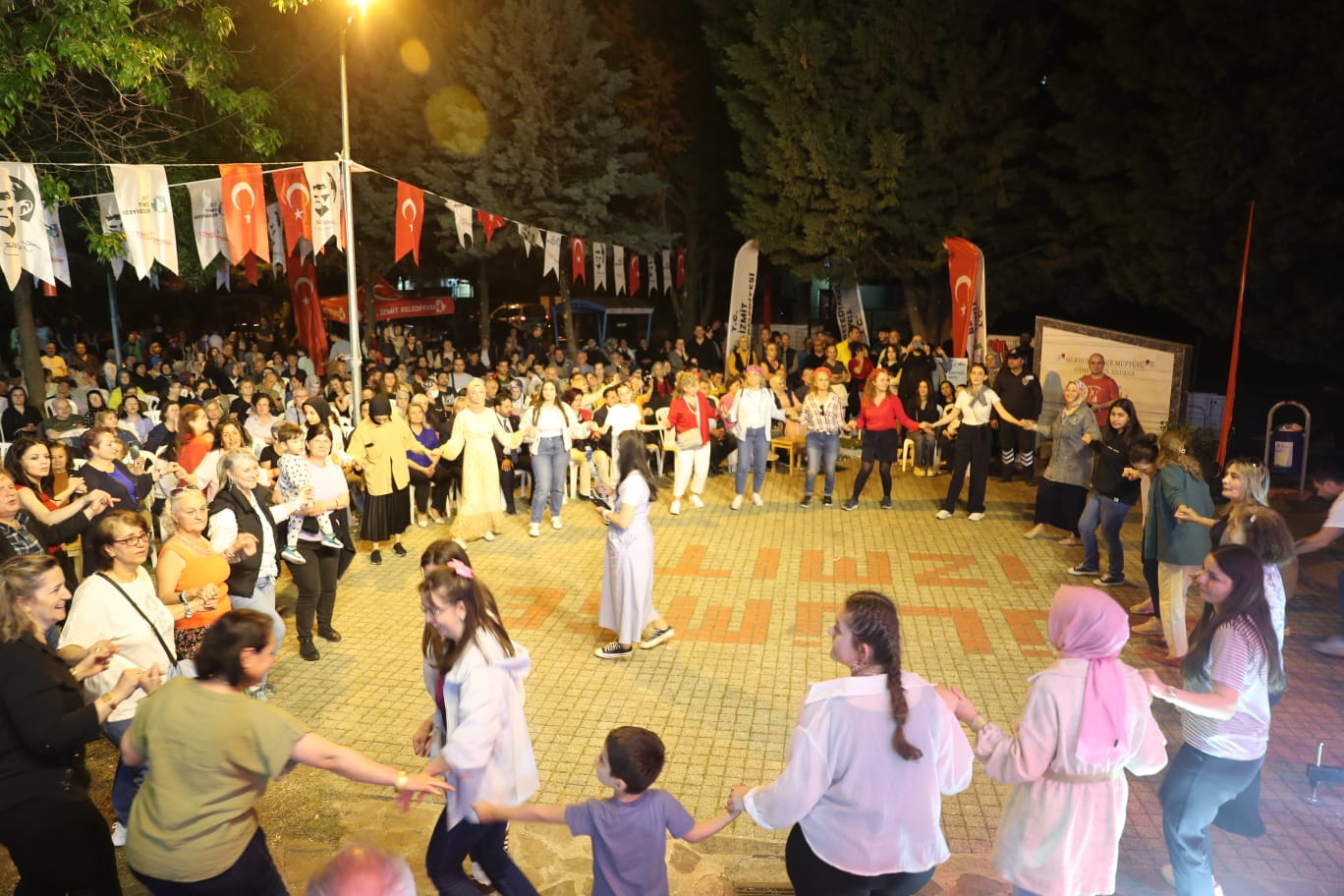 Hıdırellez coşkusu İzmit’i sardı, bahar türkülerle geldi (12)