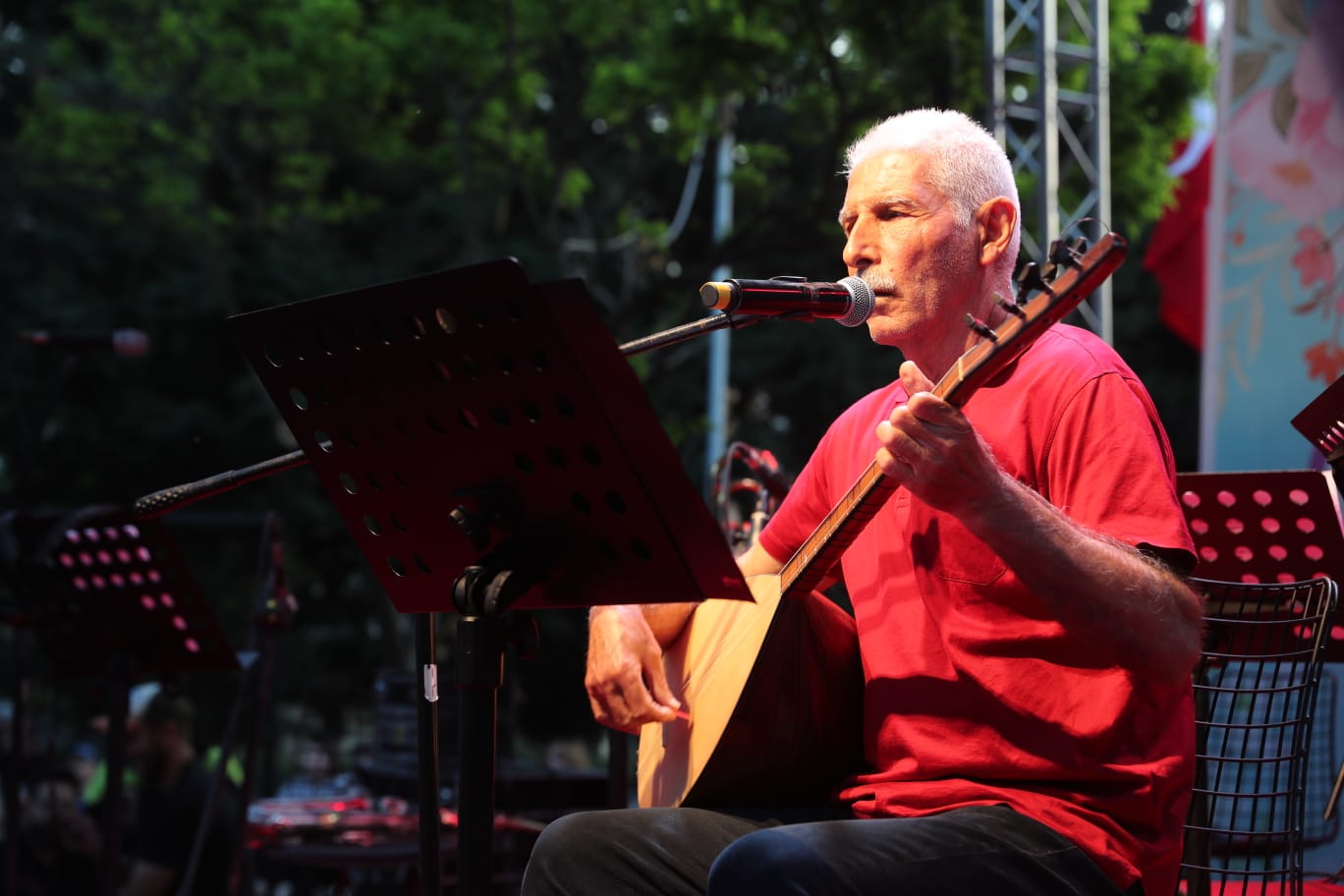 Hıdırellez coşkusu İzmit’i sardı, bahar türkülerle geldi (3)