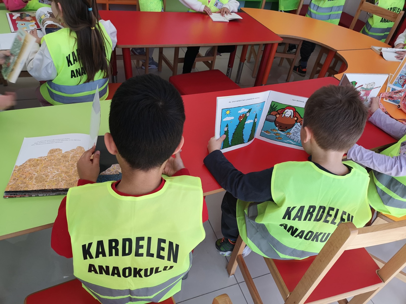 İZGİM’i ziyaret eden minikler mutlu ayrılıyor (5)