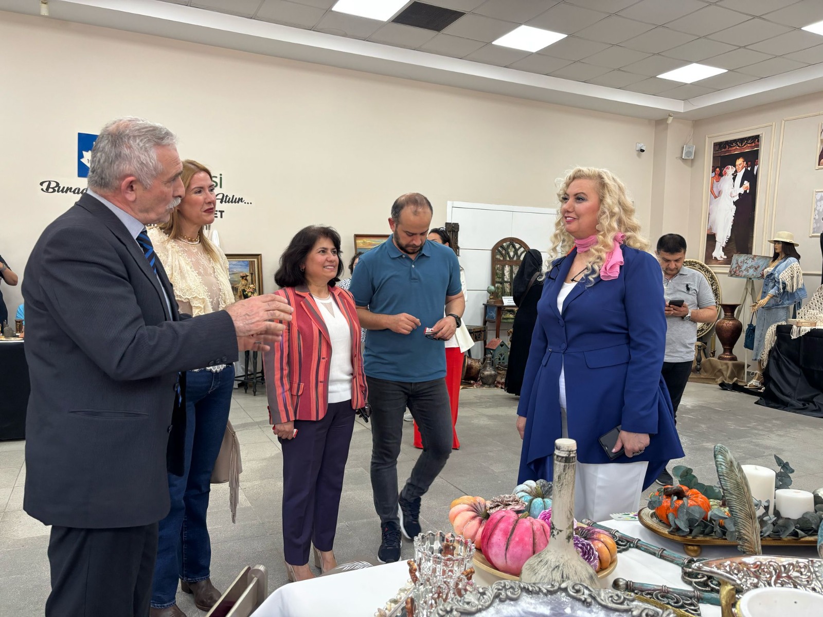 İZMEK’in yıl sonu sergisi göz doldurdu (4)