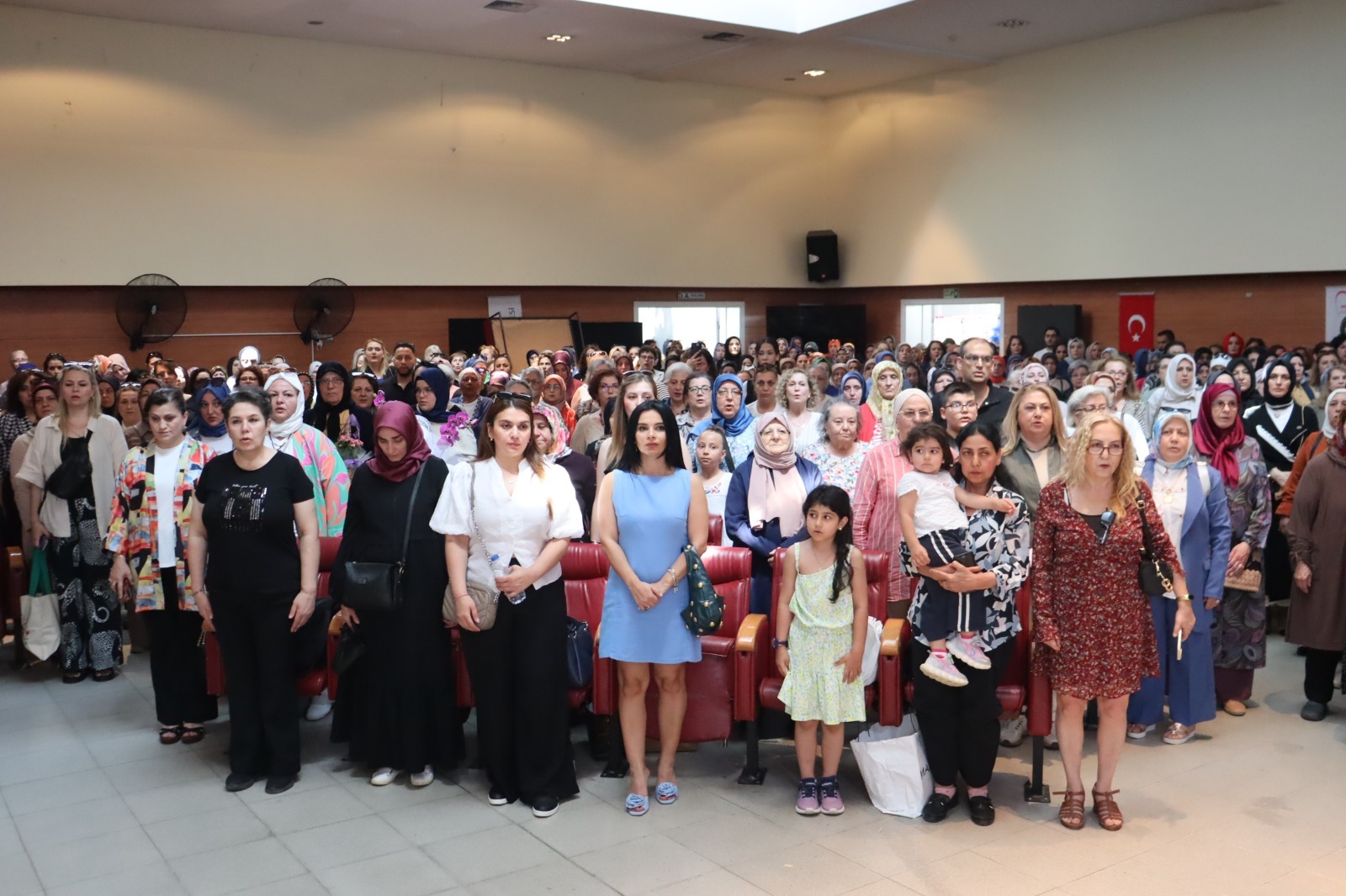 IZMEK'ten muhtesem defile ve yilsonu sergisi (10)