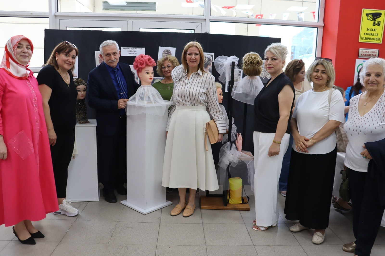 IZMEK'ten muhtesem defile ve yilsonu sergisi (6)