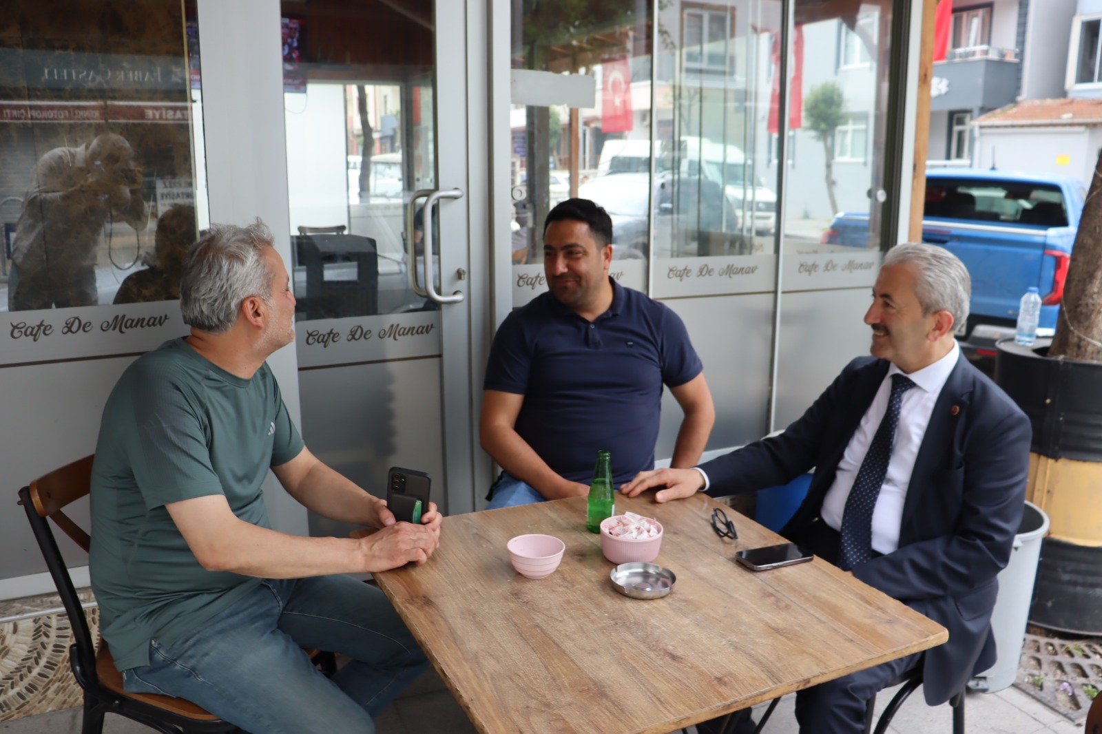 Izmit Belediyesi, esnaf ziyaretleriyle hizmeti sahaya tasiyor (7)