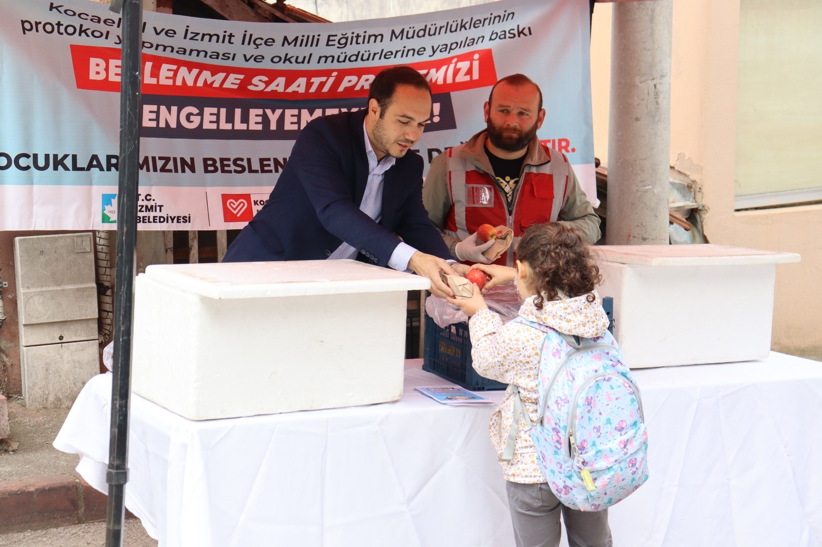 İzmit Belediyesi minik kalpleri ‘Beslenme Saatiyle’ ısıttı (2)
