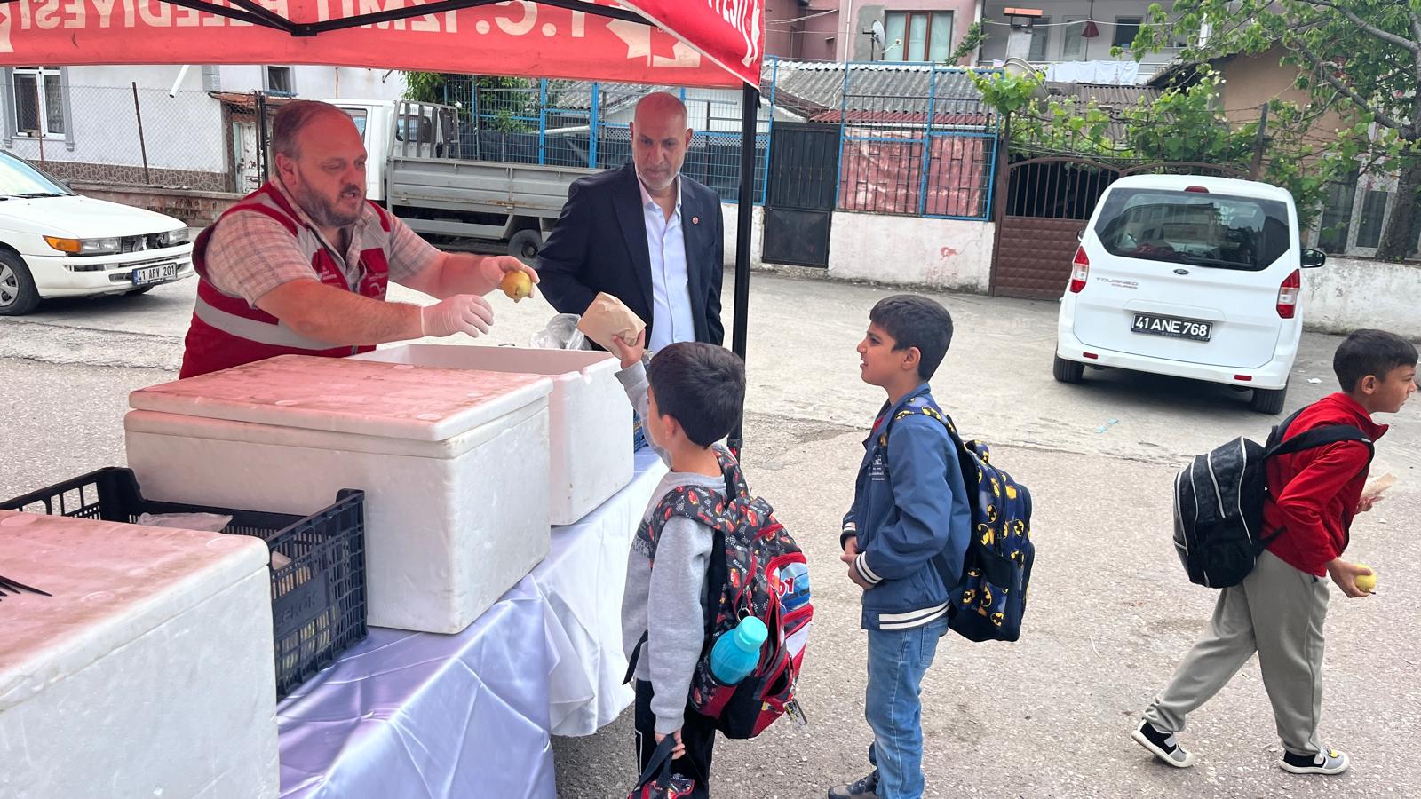 İzmit Belediyesi minik kalpleri ‘Beslenme Saatiyle’ ısıttı (6)