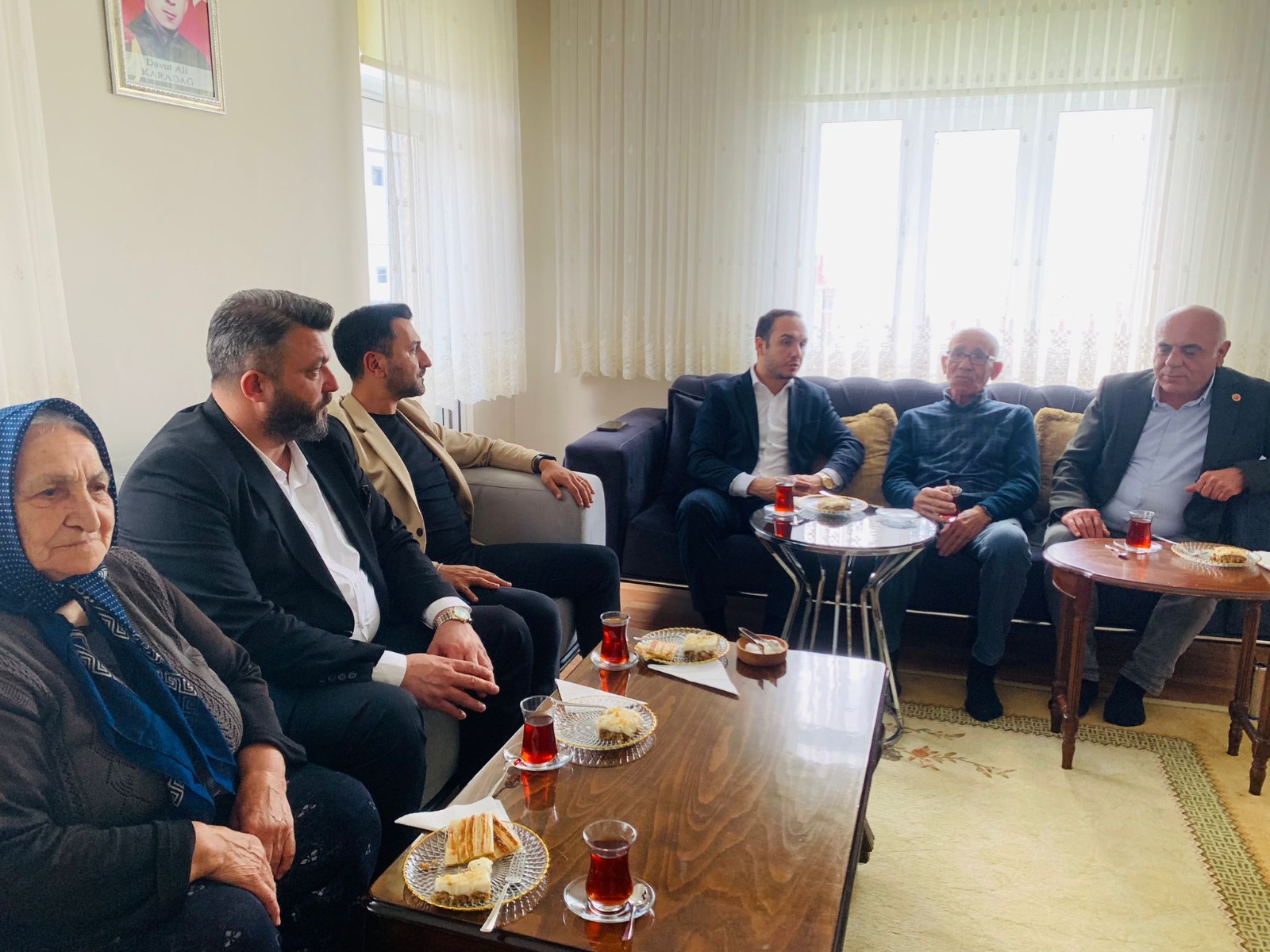 İzmit Belediyesi şehit ailelerini yalnız bırakmıyor (3)