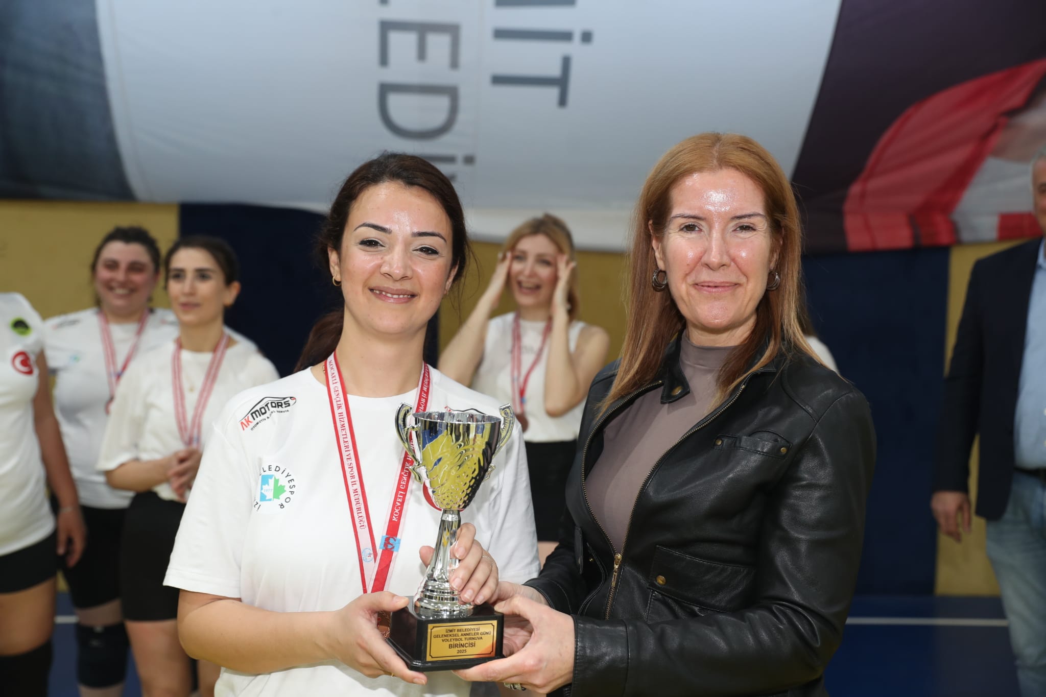 İzmit Belediyesi’nden Anneler Günü’ne özel renkli turnuva (7)