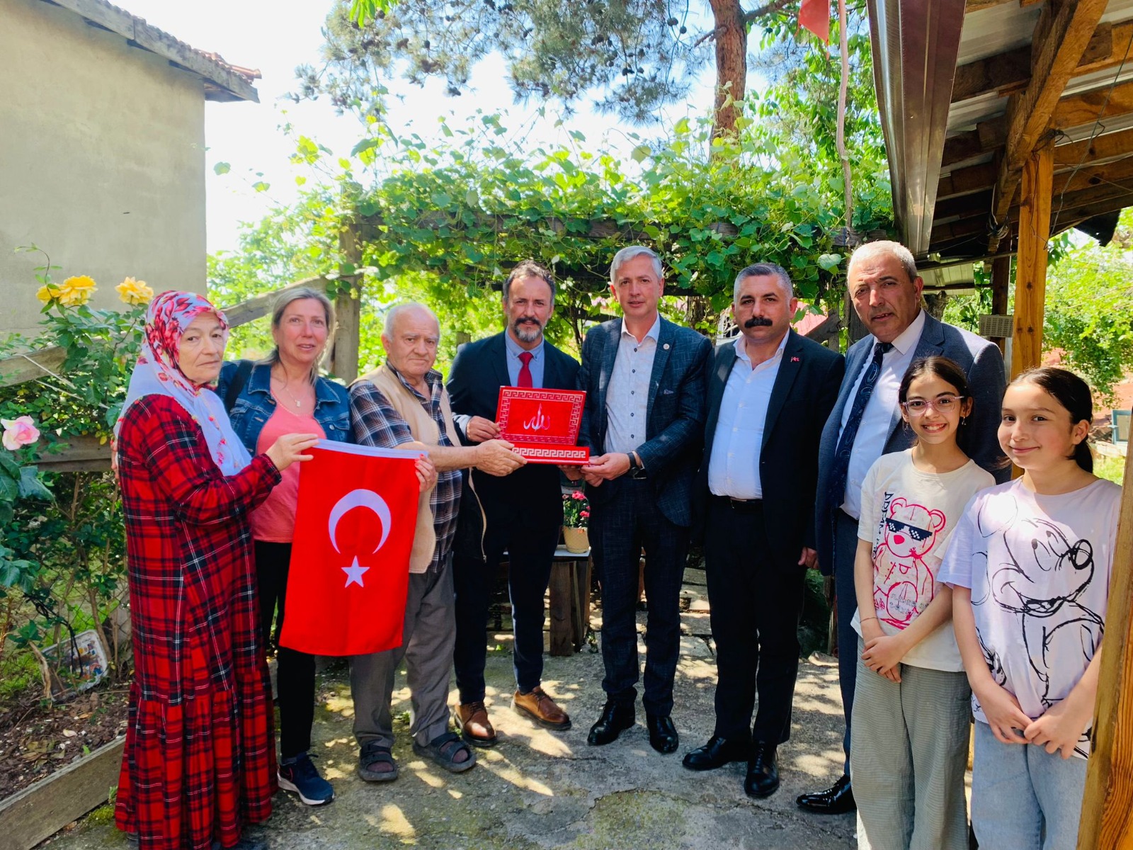 İzmit Belediyesinden Kıbrıs Gazilerine vefa ziyareti (4)