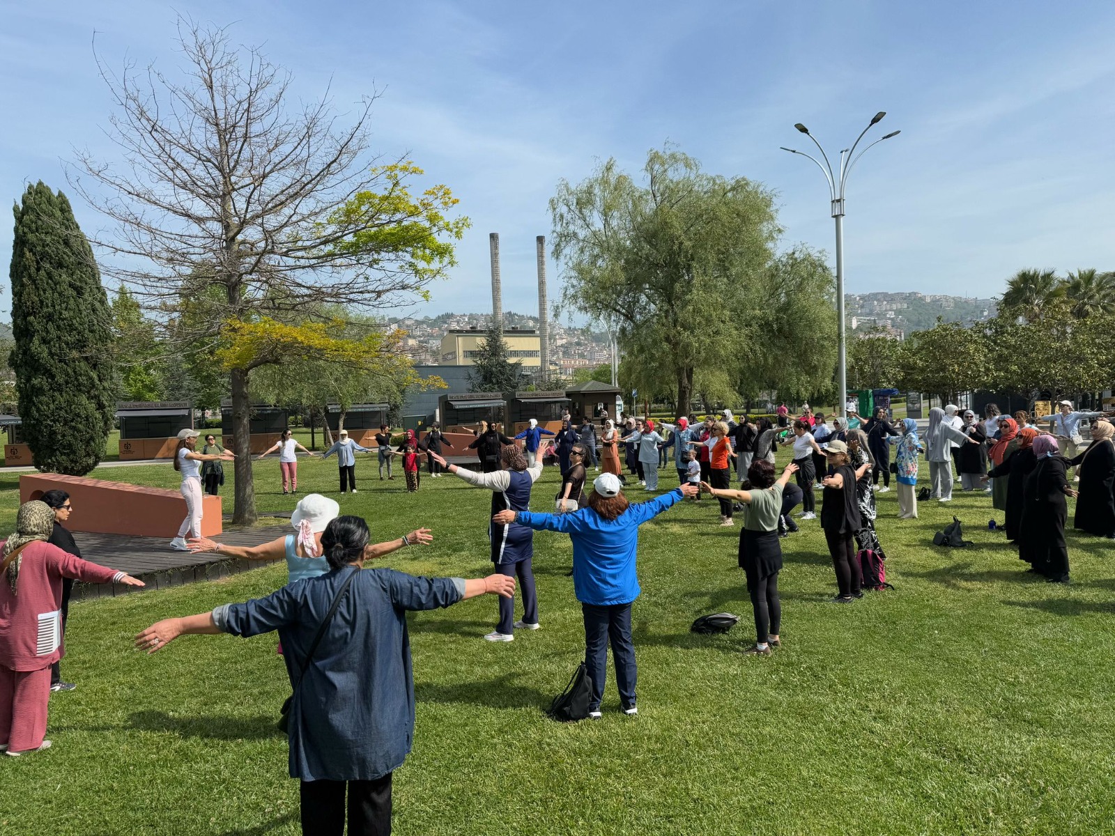 İzmit Belediyesinden anneleri gülümseten yürüyüş (4)