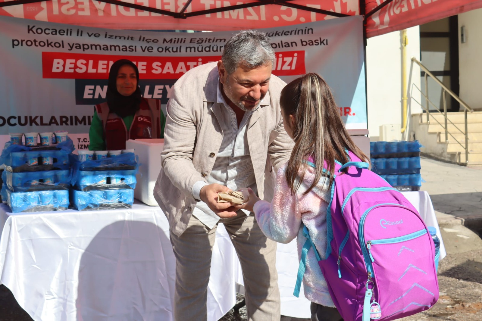 İzmit Belediyesi’nden eğitime sağlıklı dokunuş (1)