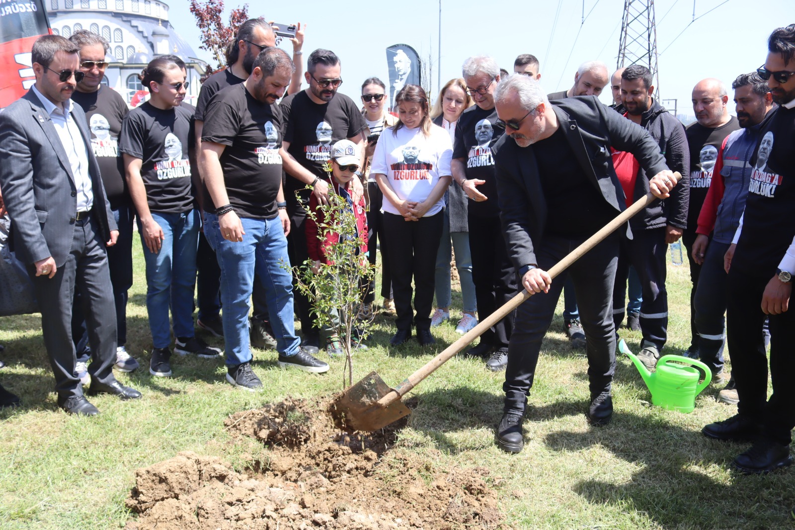 İzmit Belediyesinin katkılarıyla Prof. Dr. Ümit Özdağ Hatıra Ormanı açıldı (3)
