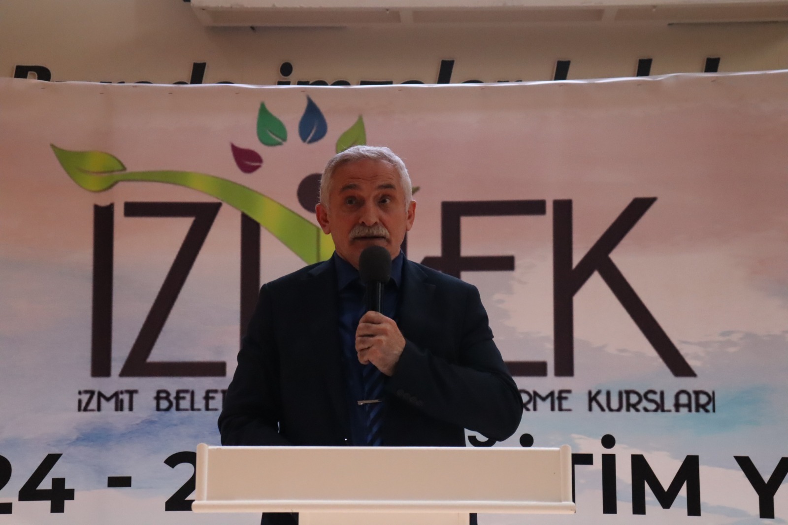 Izmit Halk Egitimi Merkezi Müdürü Sadik Iskender