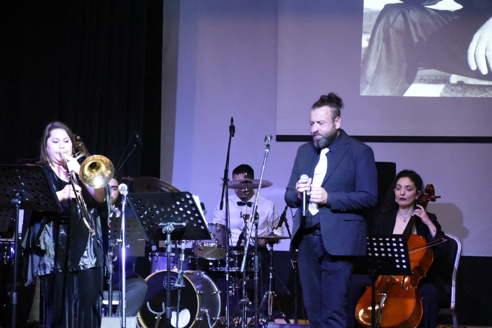 Izmit Kent Orkestrasi, Eregli'de sanatseverleri büyüledi (6)