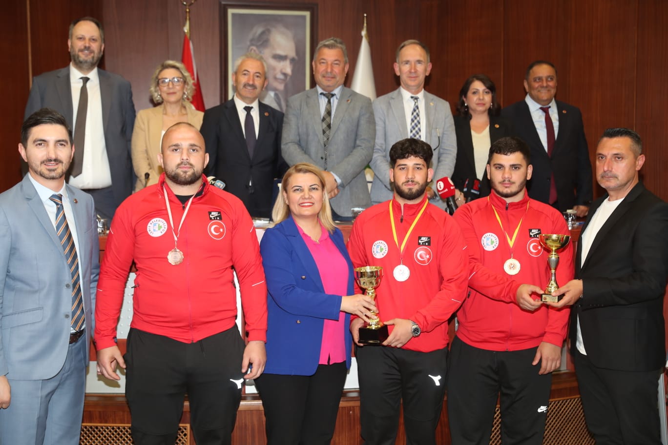 İzmitli Pehlivanlardan uluslararası arenada büyük başarı (1)