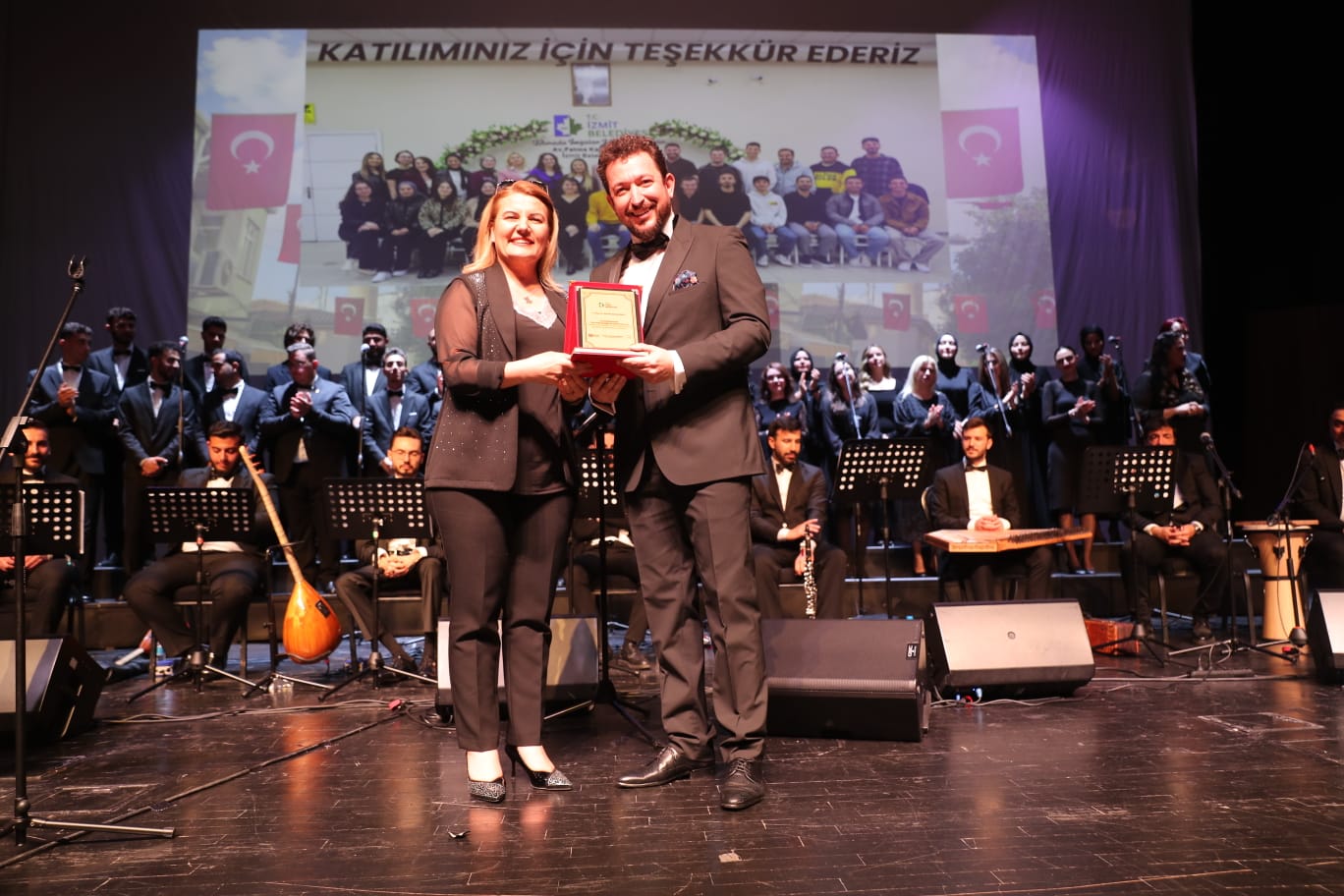 İzmit’te halk müziği coşkusu yaşandı (11)