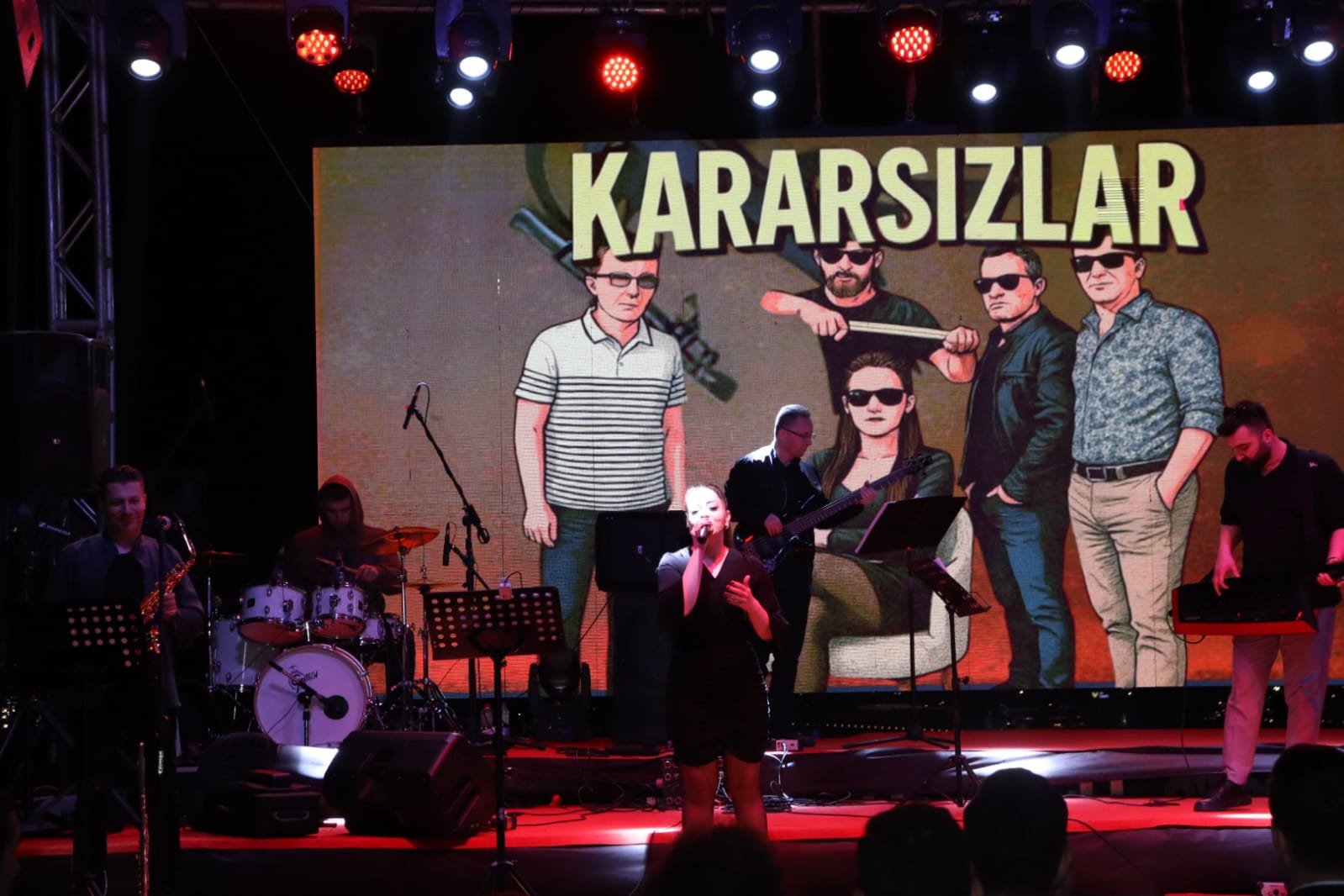 Kapanca Sokak Festivalinde Kararsizlar'dan unutulmaz gece (2)