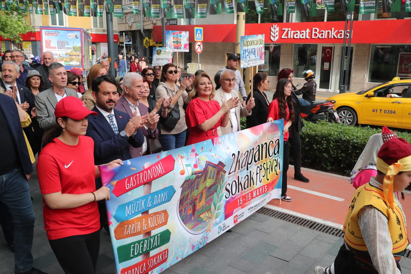 Uluslararasi 2. Kapanca Sokak Festivali coskusu kenti sardi (11)