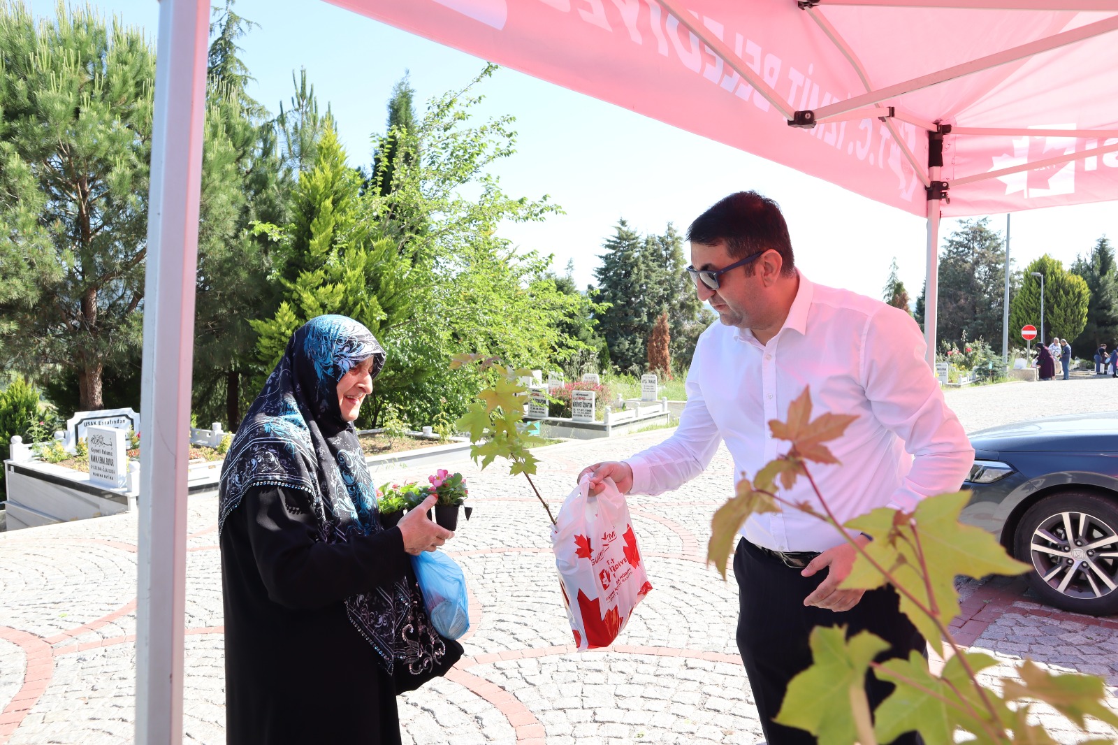 CHP Izmit meclis üyeleri halkla iç içe her daim sahada (3)