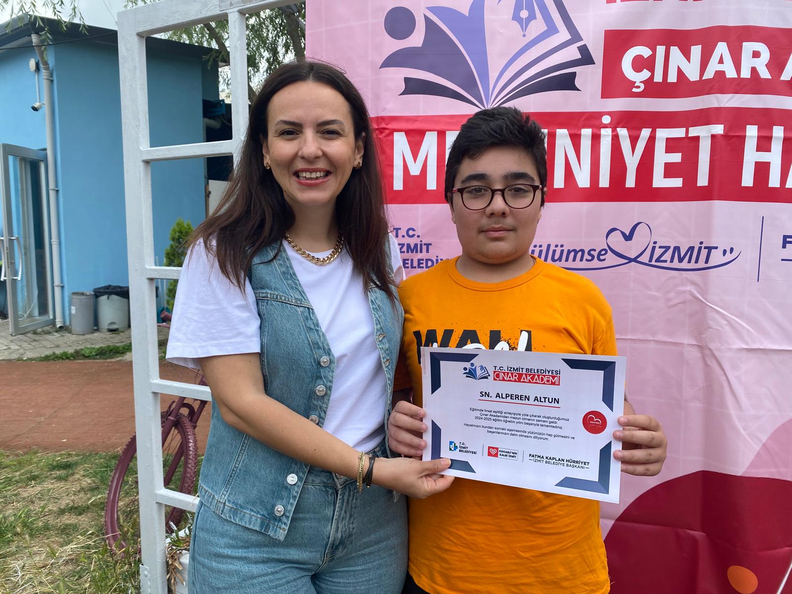 Çinar Akademi LGS Merkezi ilk mezunlarini verdi (7)