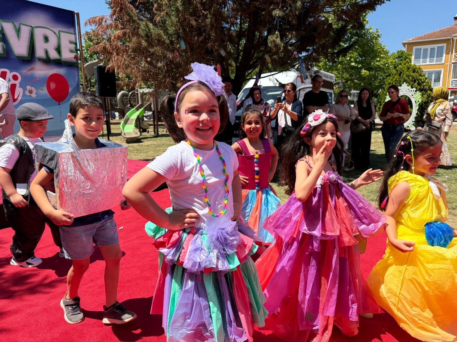 Çinar Çevre Festivali'nin kapanisi renkli görüntülere sahne oldu (11)