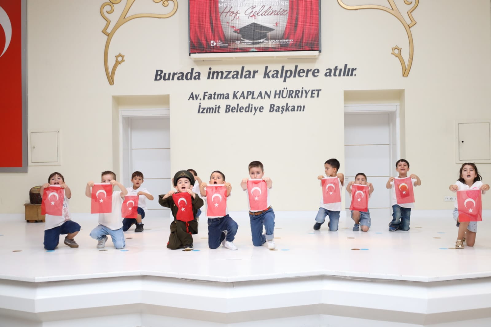 Çınar Çocuk Evlerinde mezuniyet sevinci (18)