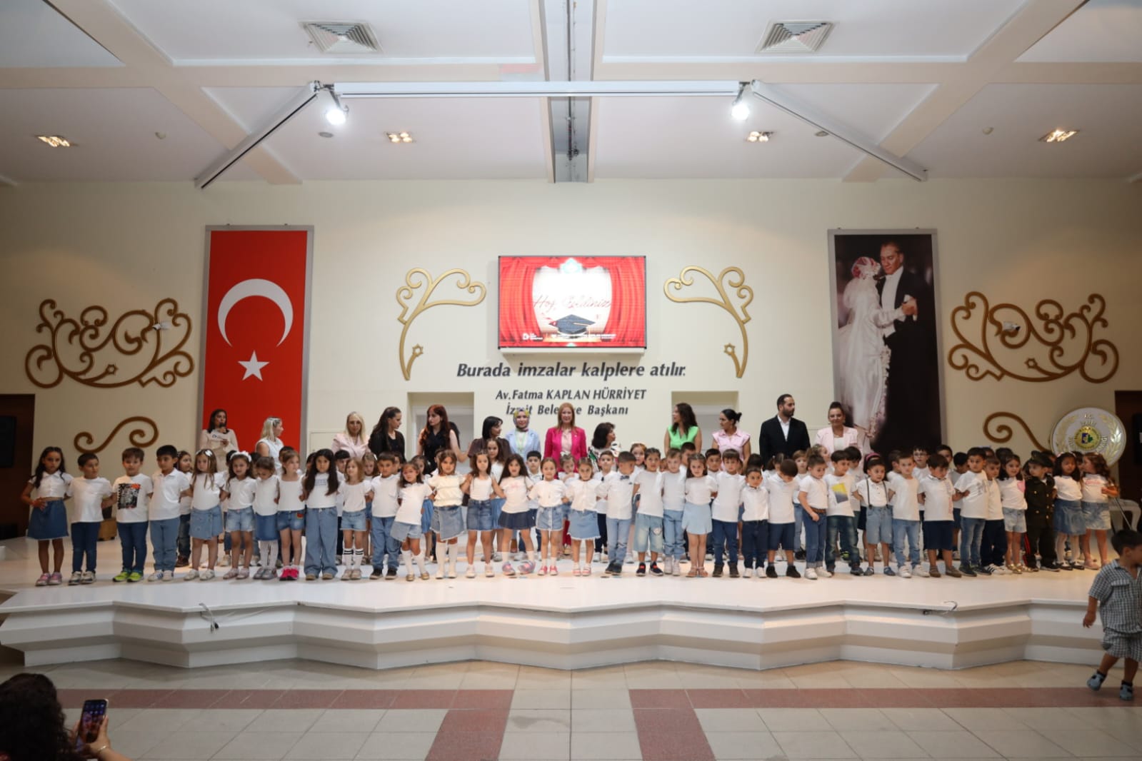Çınar Çocuk Evlerinde mezuniyet sevinci (2)