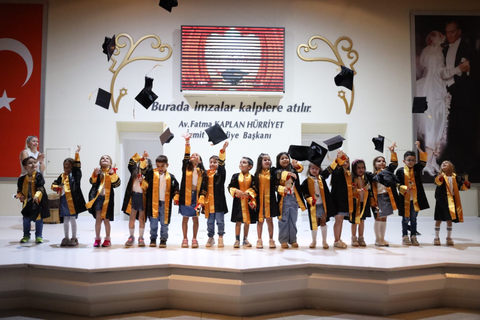Çınar Çocuk Evlerinde mezuniyet sevinci (28)