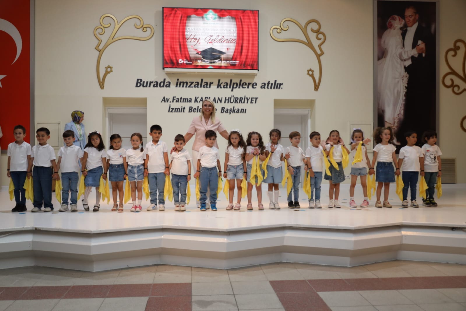 Çınar Çocuk Evlerinde mezuniyet sevinci (32)