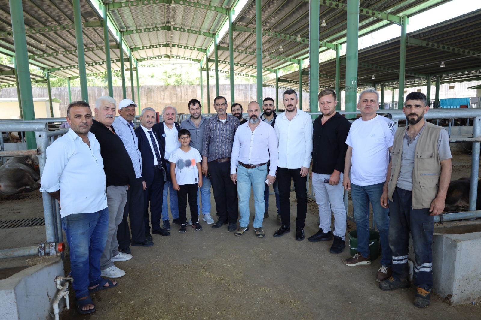 Izmit Belediyesi Modern Hayvan Pazari bu yil da yogun ilgi gördü (5)
