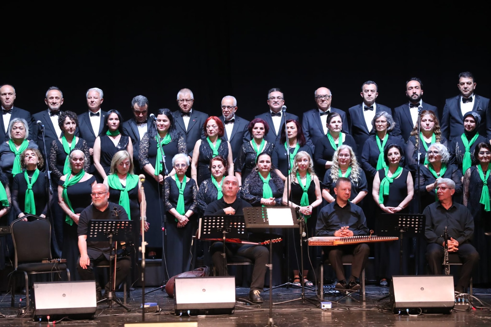 İzmit Belediyesi Türk Sanat Müziği Korosundan muhteşem konser (2)