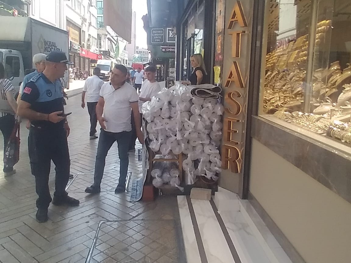 İzmit Belediyesi Zabıta Müdürlüğü'nden yaya güvenliği için önemli adım (4)