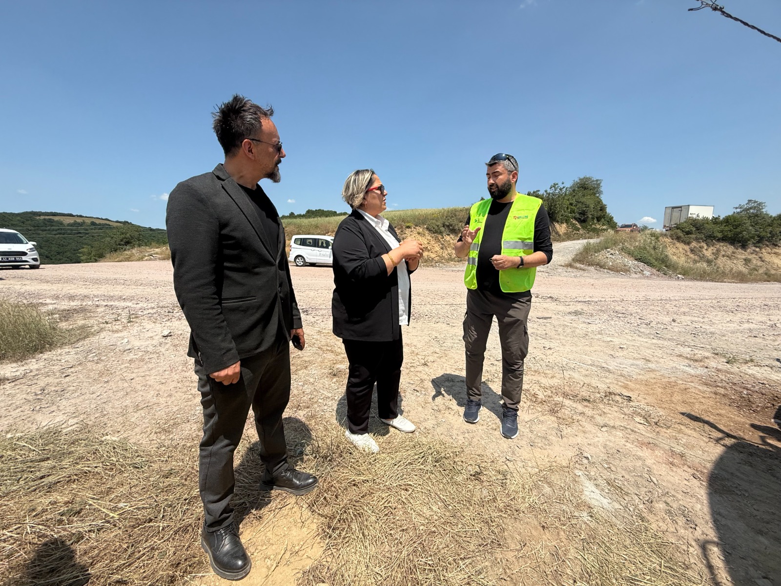 İzmit Belediyesi kırsal mahallelerde kurban özel atık toplama alanları oluşturuyor (4)