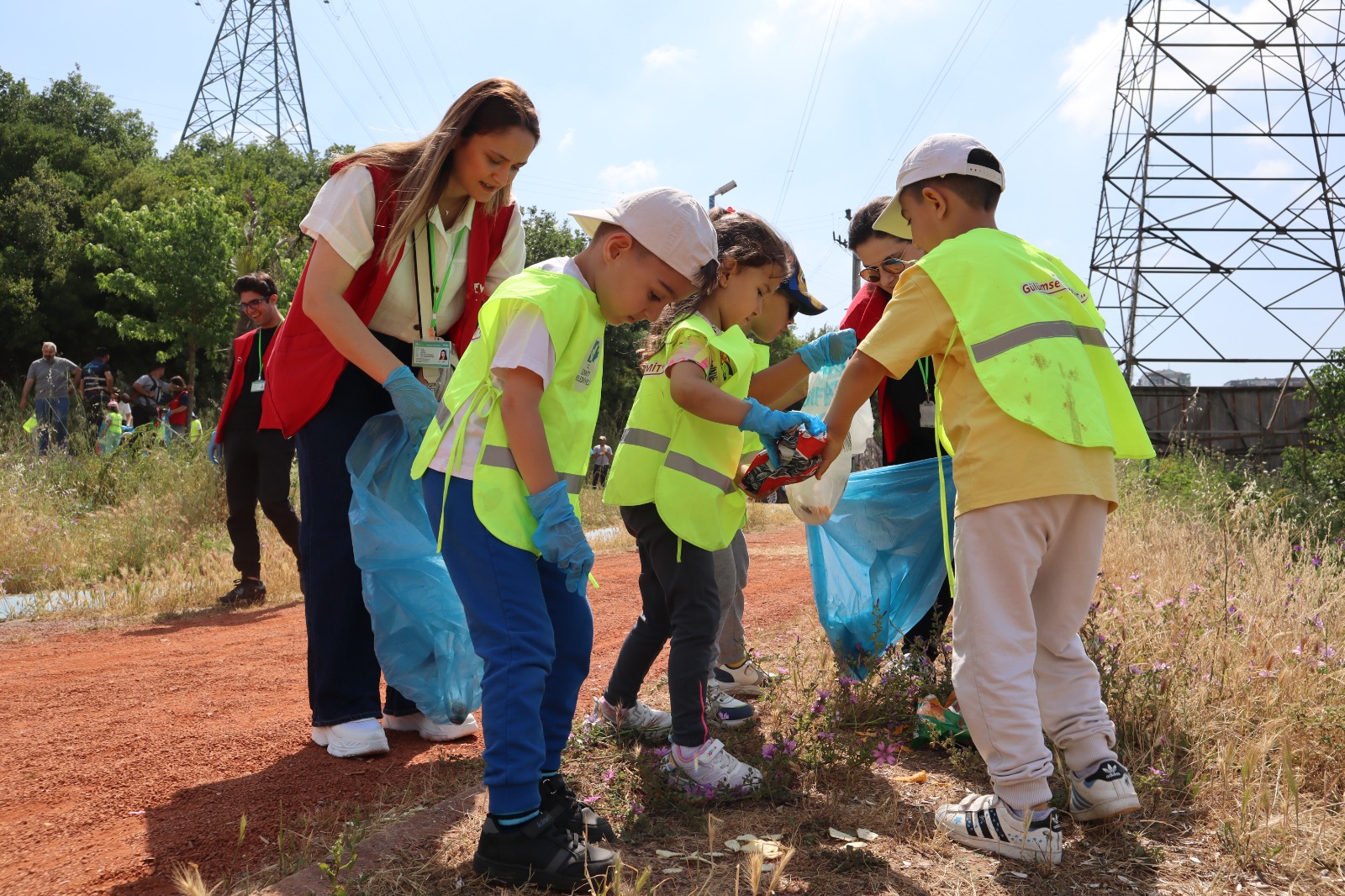 İzmit Belediyesinden Dünya Çevre Günü kapsamında anlamlı etkinlik (4)