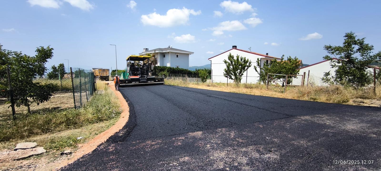 İzmit Belediyesi'nden asfalt atağı (11)