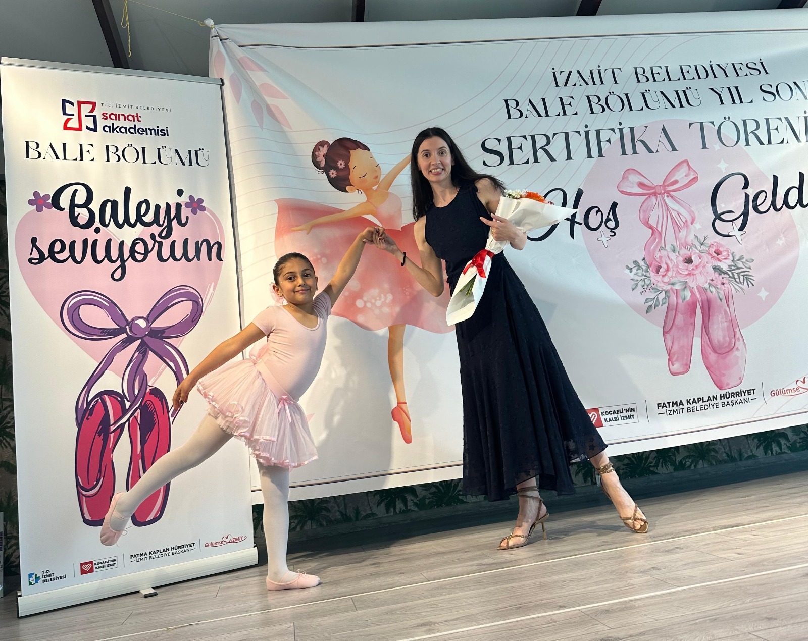 Minik balerinler Sanat Akademisi’nde ışıldadı (2)