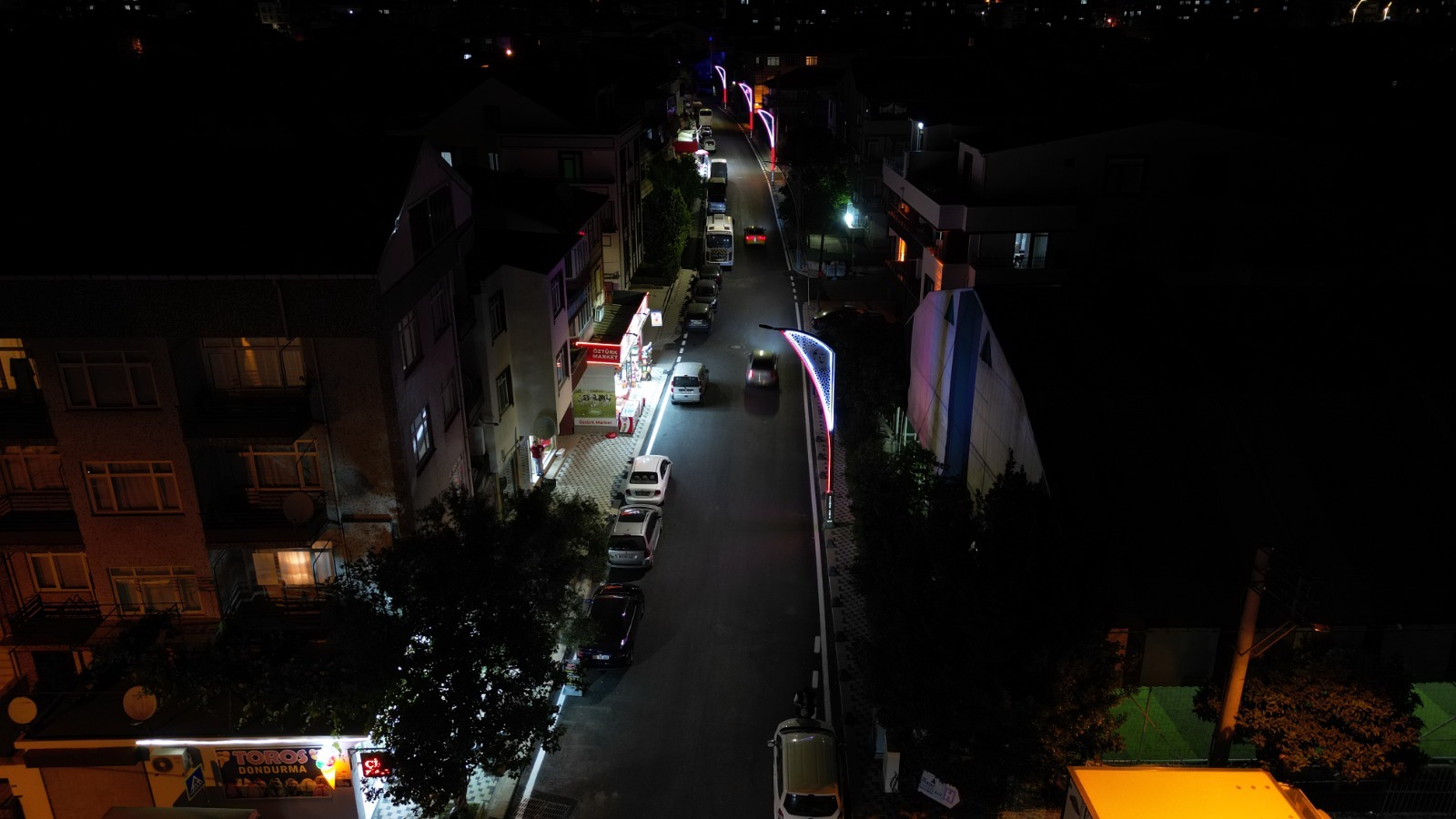 Şehit Kazım Caddesi Atatürk’ün ışığıyla aydınlanıyor (3)