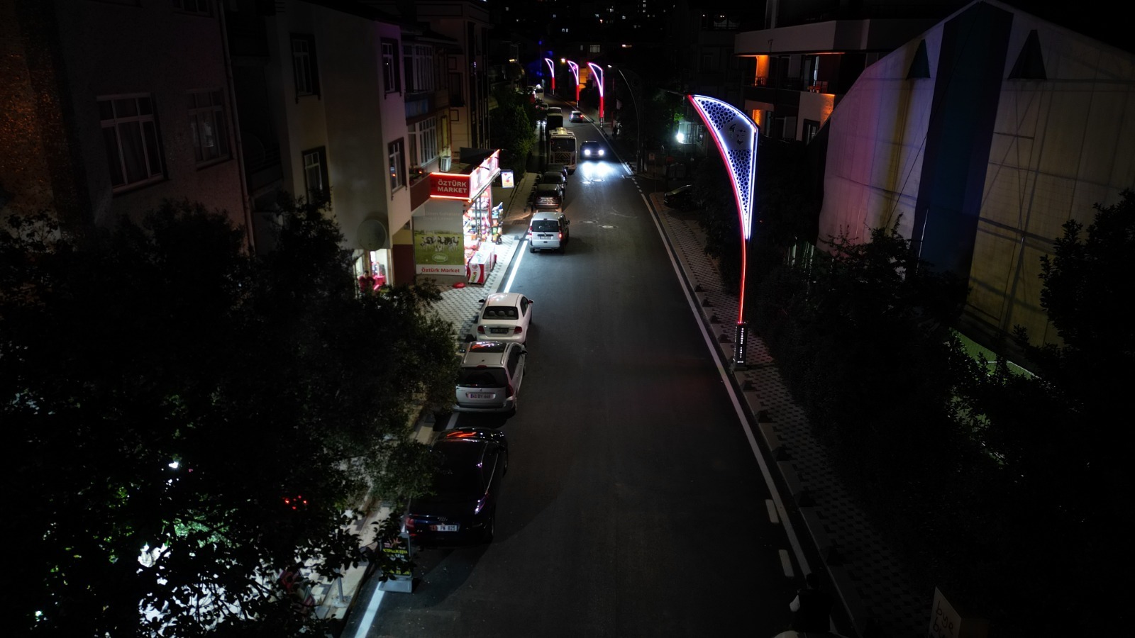 Şehit Kazım Caddesi Atatürk’ün ışığıyla aydınlanıyor (5)