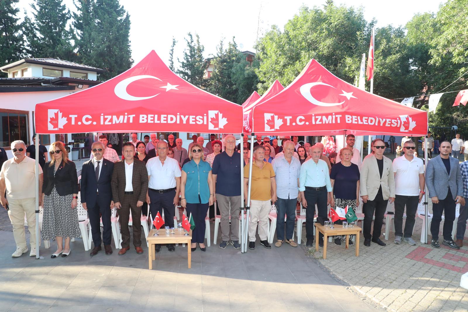 Bati Trakya'nin dava adami Ahmet Mete Izmit'te dualarla anildi (7)