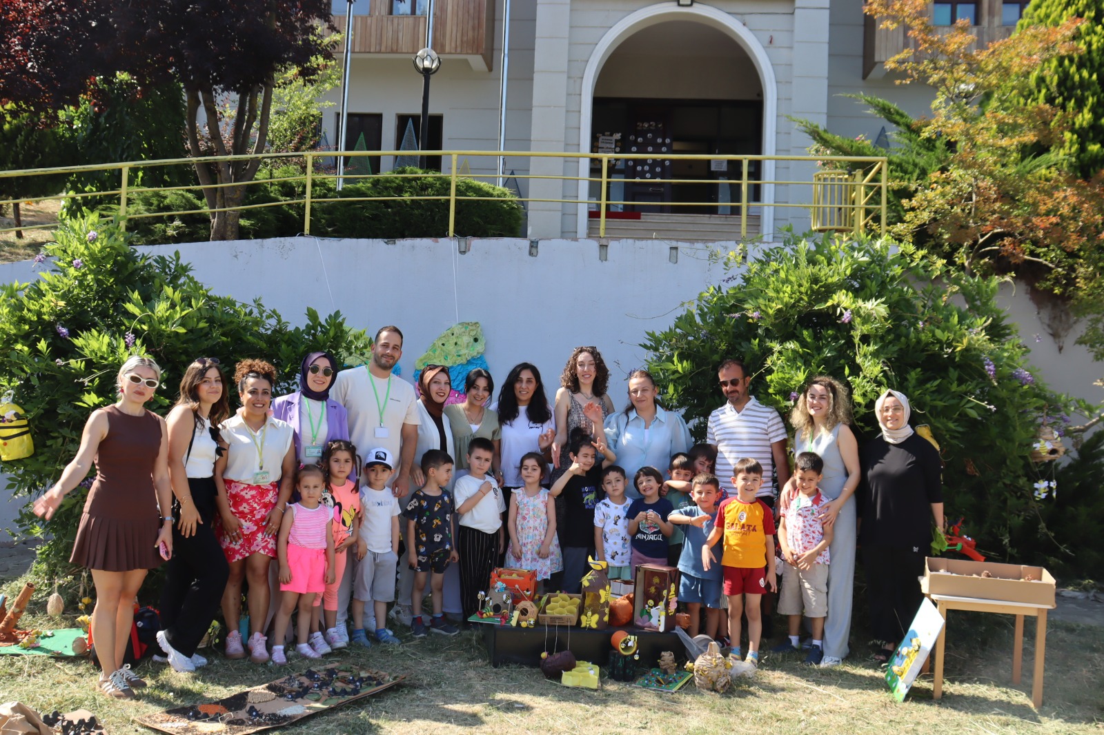 Çınar Çocuk Evleri yılsonu sergisi ailelerden tam not aldı (1)