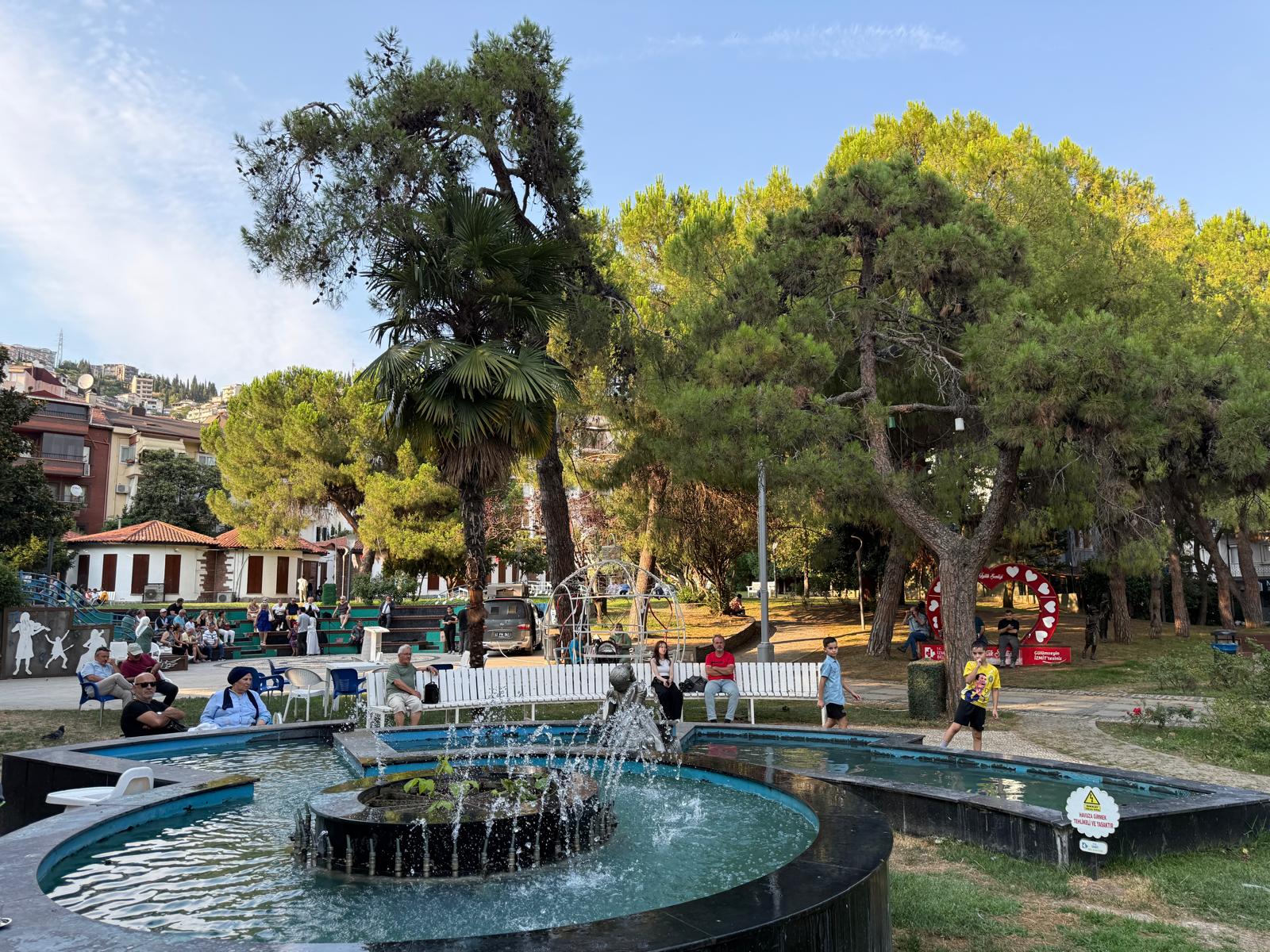 Cumhuriyet Parkı (2)