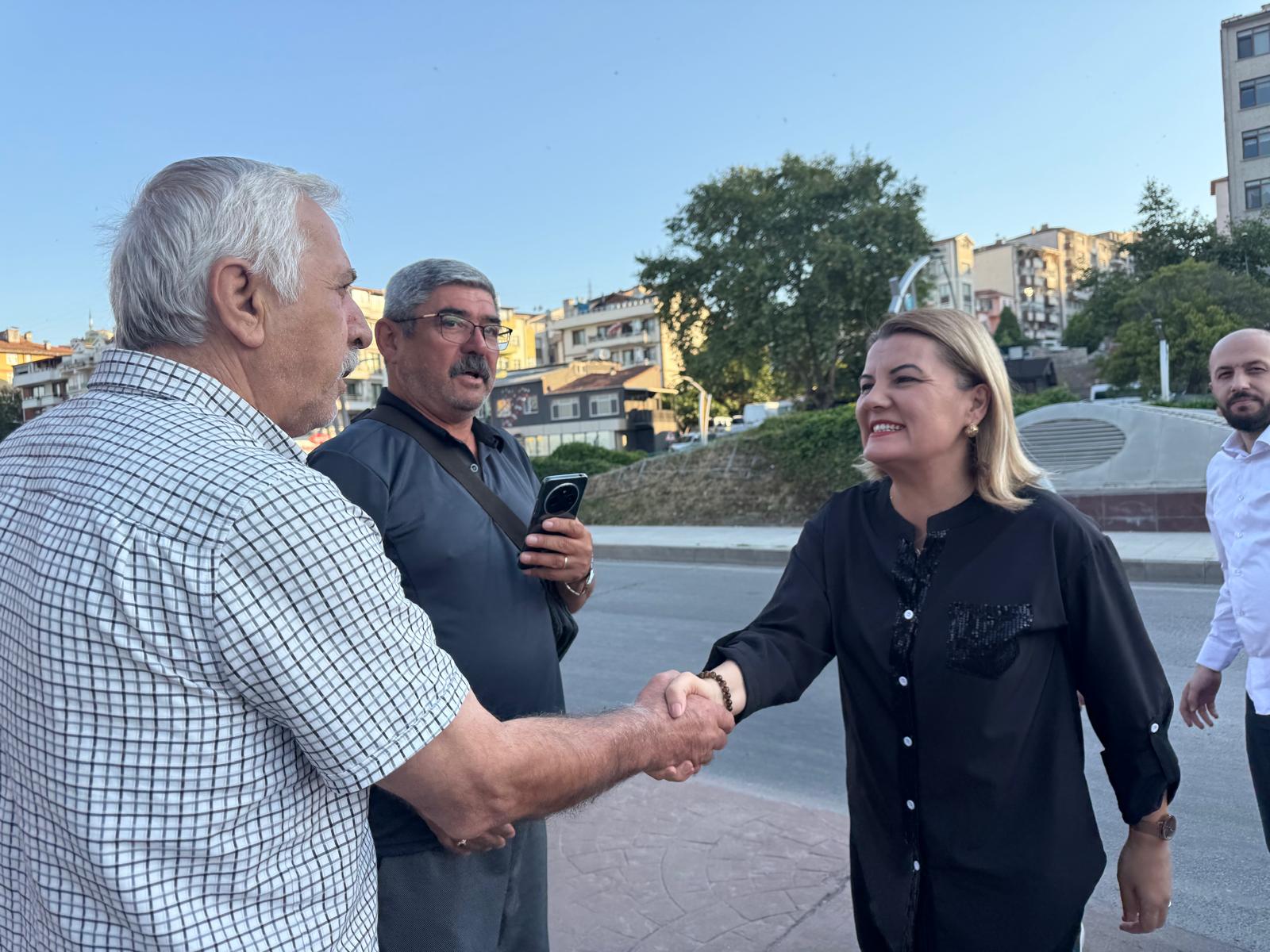 Fatma Baskandan emekçilere günaydin ziyaretleri devam ediyor (1)