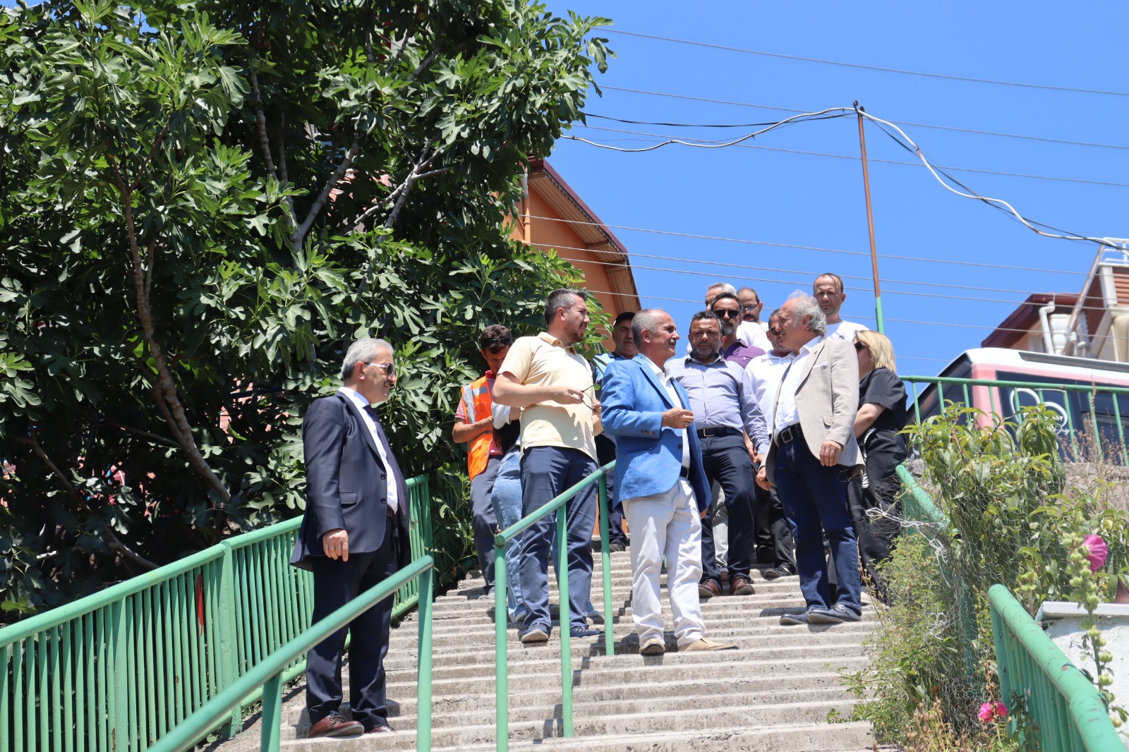 İzmit Belediyesi Gültepe Mahallesi'nde talepleri dinledi (14)