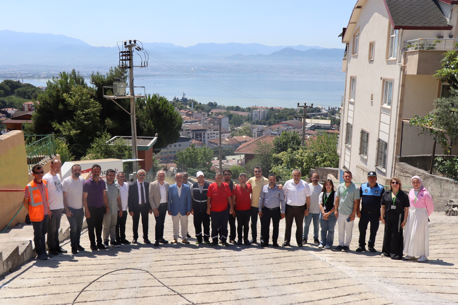 İzmit Belediyesi Gültepe Mahallesi'nde talepleri dinledi (19)