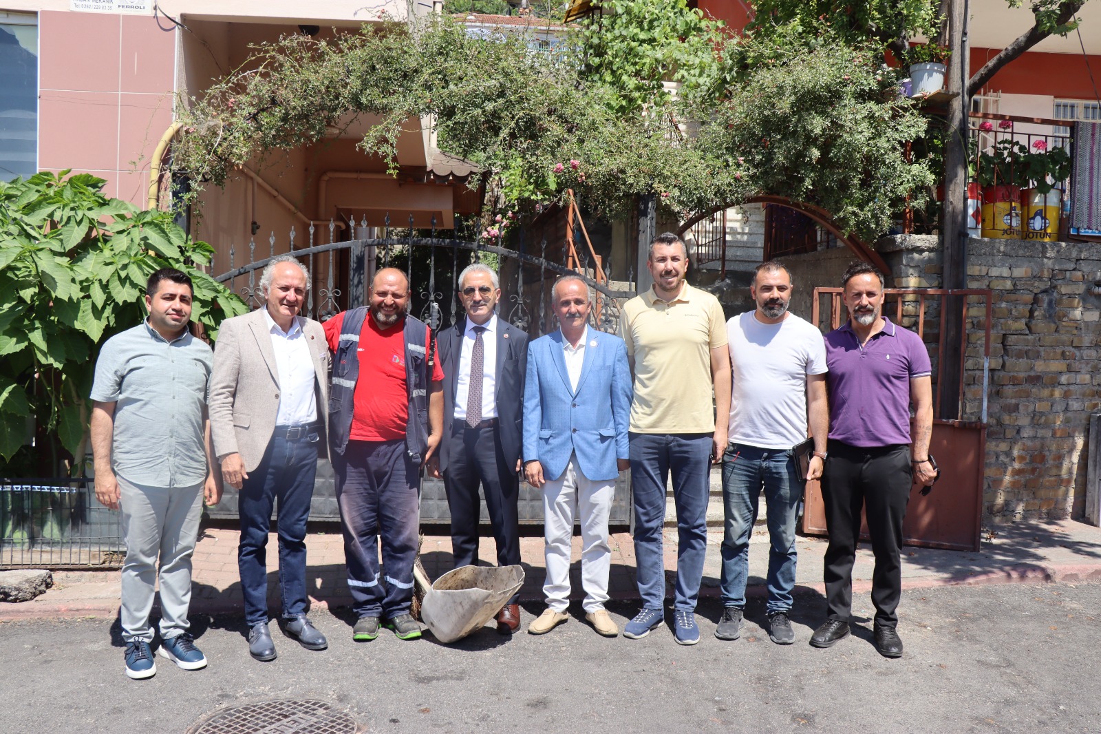 İzmit Belediyesi Gültepe Mahallesi'nde talepleri dinledi (2)